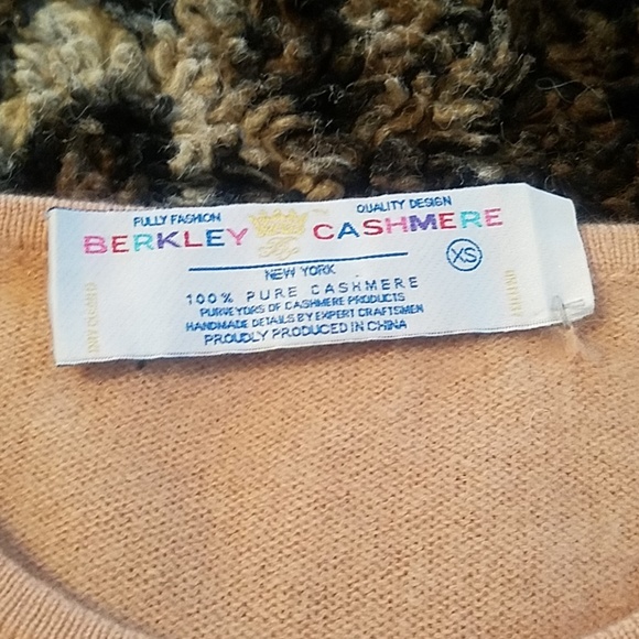 100% PURE CASHMERE soft peach colored sweater - Picture 2 of 5